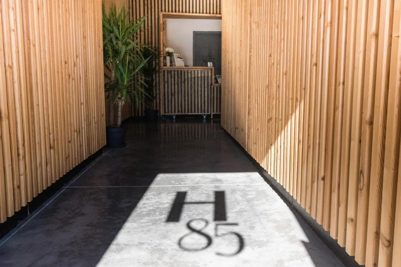 H85 Hotel Chatte France