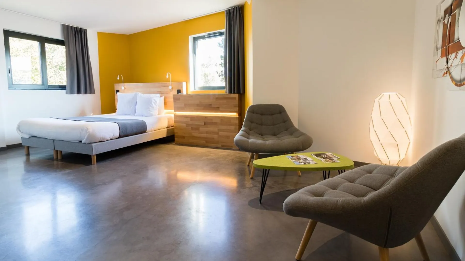 H85 Hotel Chatte France